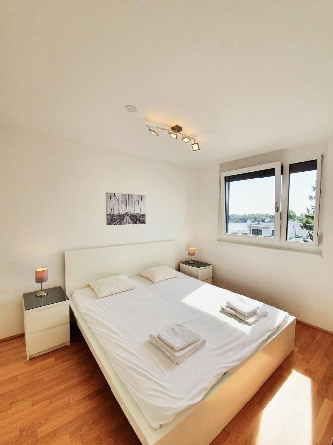 Near Lake Two Bedroom Fully Furnished Apartment Vídeň Exteriér fotografie